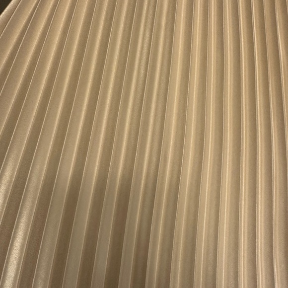 ANNE KLEIN PULL-ON PLEATED A-LINE SKIRT, SIZE 2X.NWT - Picture 5 of 6